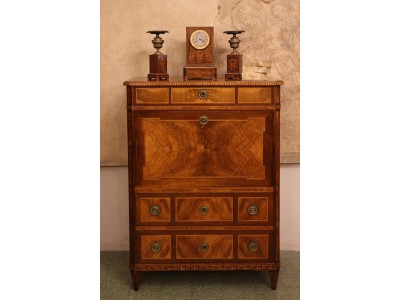 Secretaire