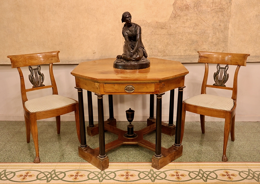 Tavolo Ottagonale