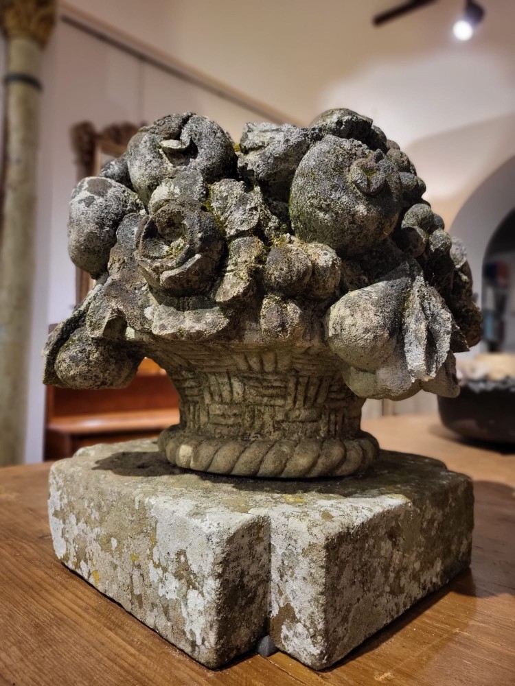 Coppia Vasi in Pietra